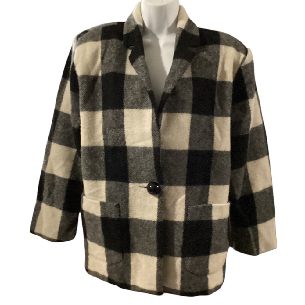 Vintage 80’s wool coat. Small